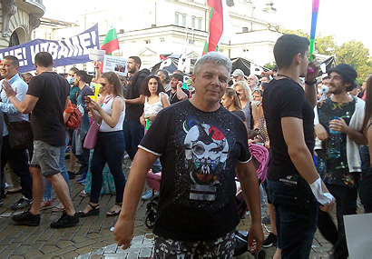 Господин Тонев: Защо подкрепям и участвам в протестите